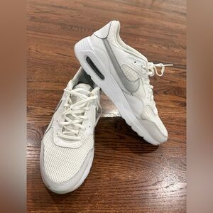 White and Gray WOMEN'S NIKE AIR MAX SC SNEAKERS